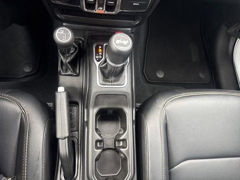 Certified 2024 Jeep Wrangler Sahara w/ Technology Group image 26