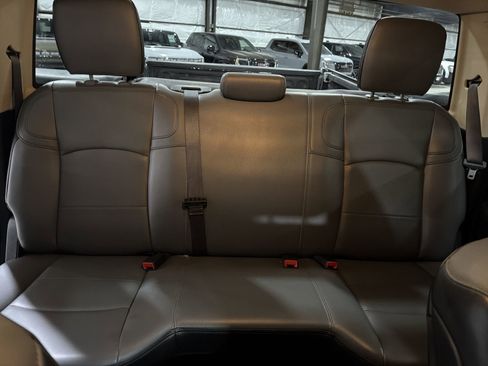 Used 2020 RAM 2500 Tradesman w/ Chrome Appearance Group image 13