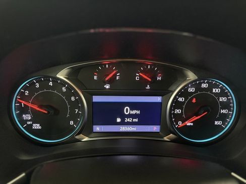 Used 2023 Chevrolet Equinox LT AWD/4WD image 17