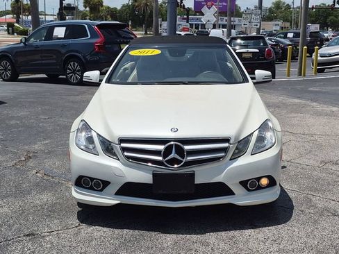 Used 2011 Mercedes-Benz E 550 Cabriolet image 2