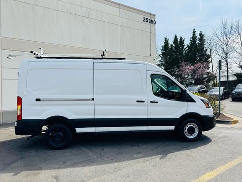 Used 2021 Ford Transit 250 Medium Roof w/ Load Area Protection Package image 4
