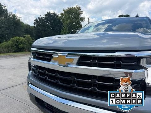 Used 2023 Chevrolet Silverado 1500 LT AWD/4WD image 2