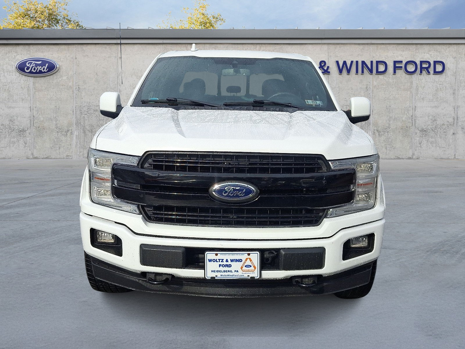 Used 2018 Ford F150 Lariat w/ Equipment Group 502A Luxury AWD/4WD image 2