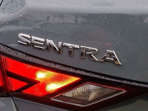 Used 2025 Nissan Sentra SV image 29