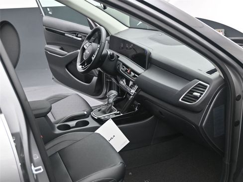 New 2026 Kia Seltos EX image 10