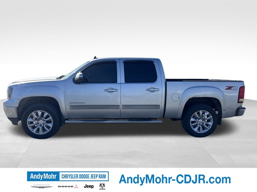 Used 2010 GMC Sierra 1500 SLT w/ SLT Convenience Package AWD/4WD image 2