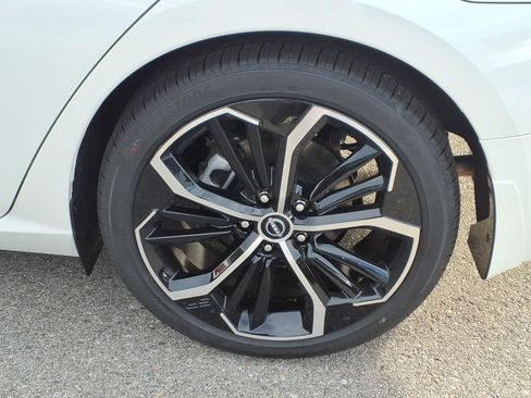 New 2025 Nissan Altima 2.5 SR w/ SR Premium Package image 5