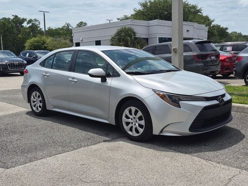 Used 2024 Toyota Corolla LE FWD image 3