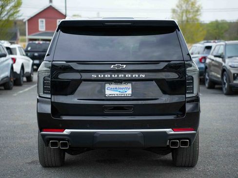 Used 2026 Chevrolet Suburban High Country w/ Sun And Tow Package AWD/4WD image 6
