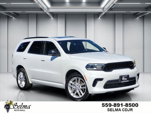 Used 2025 Dodge Durango GT image 1