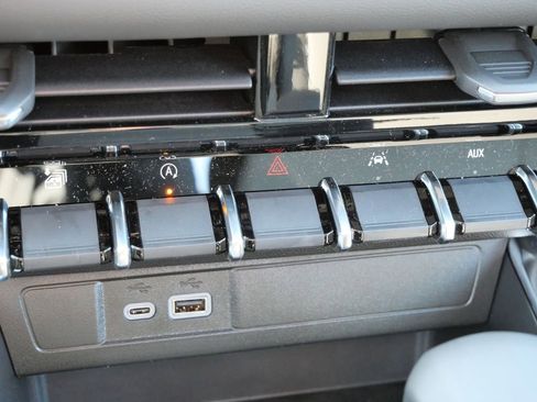 New 2026 GMC Canyon Elevation w/ Convenience Package image 51