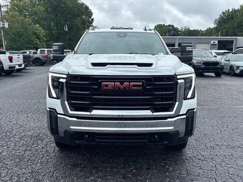 Used 2025 GMC Sierra 2500 Pro w/ Convenience Package RWD image 2