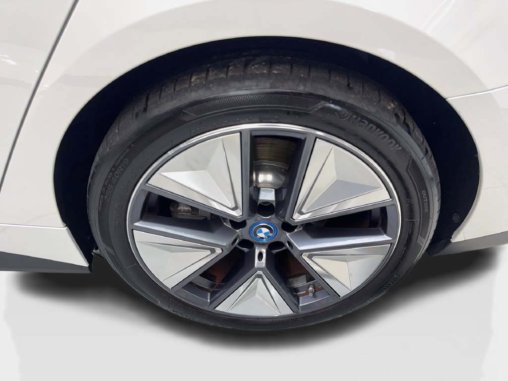 Used 2024 BMW i4 eDrive35 w/ Convenience Package RWD image 89