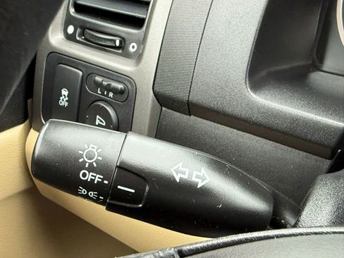 Used 2011 Honda CR-V LX image 23