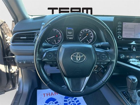 Used 2023 Toyota Camry SE image 17