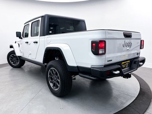 Used 2022 Jeep Gladiator Overland w/ Popular Equipment Package image 3