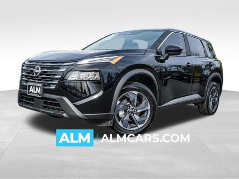 Used 2025 Nissan Rogue SV image 1