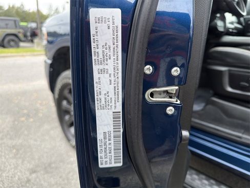 Used 2024 RAM 2500 Laramie w/ Night Edition image 37