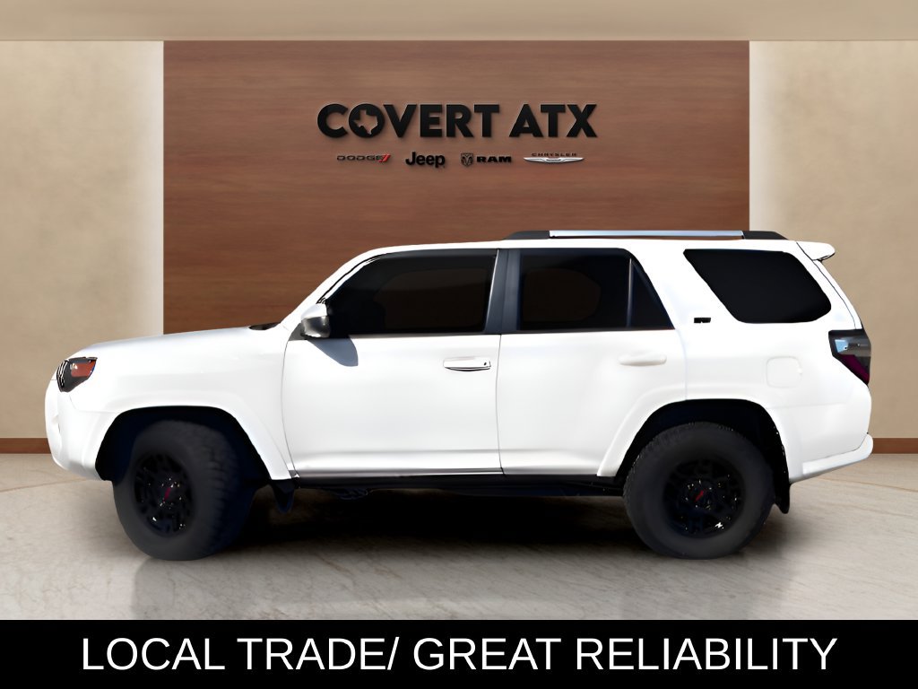 Used 2020 Toyota 4Runner SR5 AWD/4WD image 2