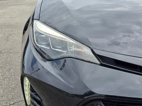 Used 2019 Toyota Corolla SE FWD image 9
