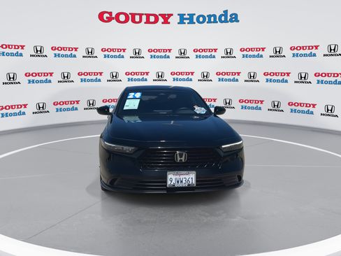 Used 2024 Honda Accord Sport image 3