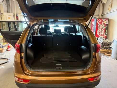 Used 2017 Kia Sportage LX AWD/4WD image 18