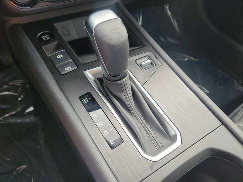 New 2026 Nissan Kicks SV image 24