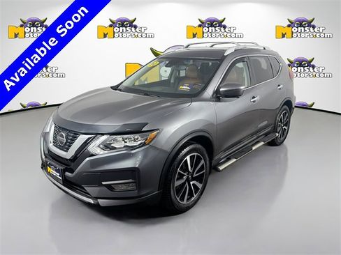 Used 2020 Nissan Rogue SV image 1