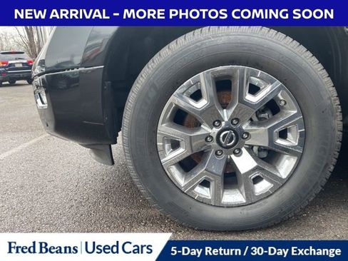 Certified 2021 Nissan Titan SL w/ Moonroof Package image 14