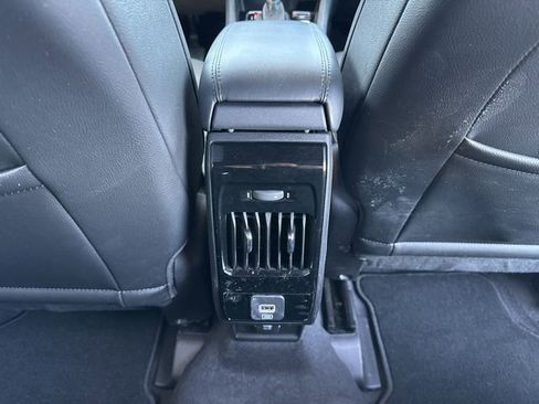 Used 2023 Jeep Compass Latitude image 24