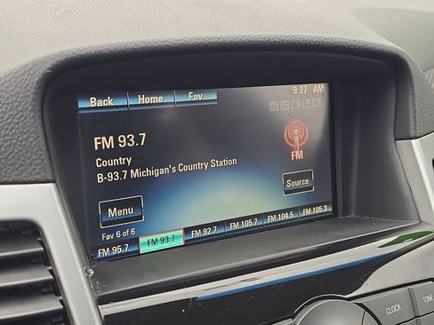 Used 2015 Chevrolet Cruze LT image 20