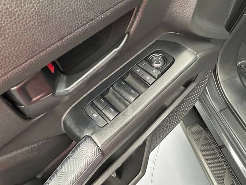 Used 2024 Toyota Tacoma SR5 RWD image 37