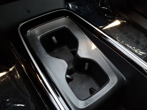 Certified 2023 Volkswagen ID.4 Pro RWD image 29
