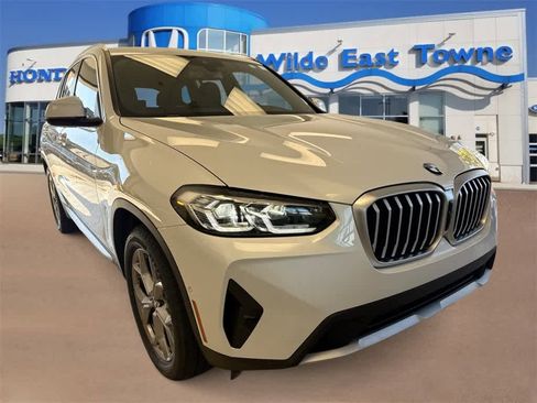 Used 2023 BMW X3 xDrive30i w/ Premium Package image 2