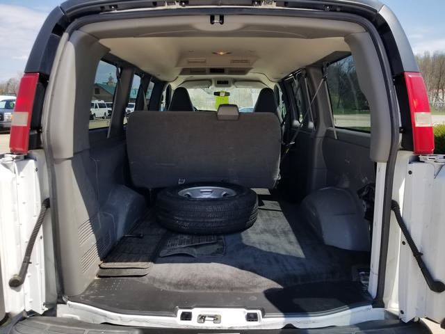 Used 2016 Chevrolet Express 2500 LS RWD image 5