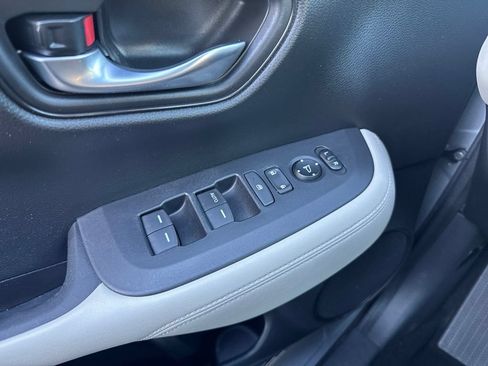 Certified 2023 Honda HR-V LX image 23