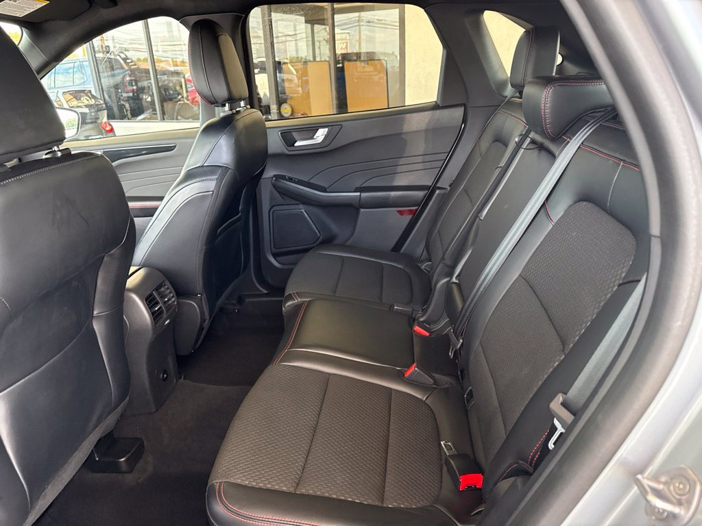 Used 2023 Ford Escape ST-Line w/ Tech Pack #1 AWD/4WD image 13