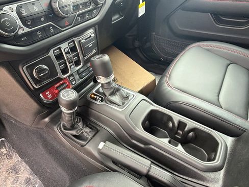 New 2026 Jeep Gladiator Rubicon image 25