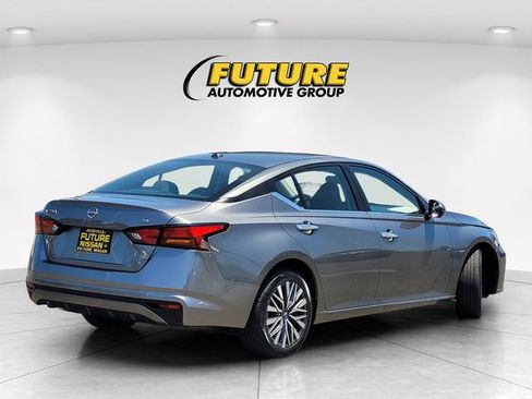 Certified 2023 Nissan Altima 2.5 SV FWD image 4