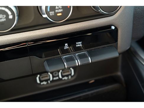Used 2021 RAM 1500 Rebel AWD/4WD image 28