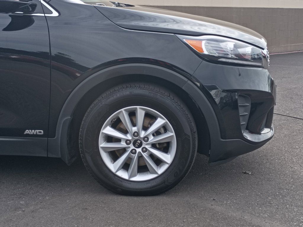 Used 2020 Kia Sorento LX w/ LX I4 Convenience Package AWD/4WD image 2