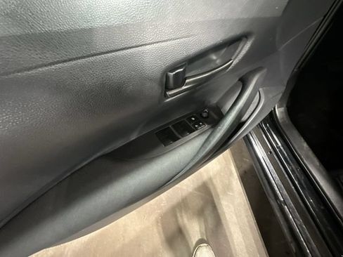 Used 2025 Toyota Corolla LE FWD image 19