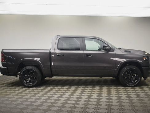 New 2026 RAM 1500 4x4 Crew Cab image 3