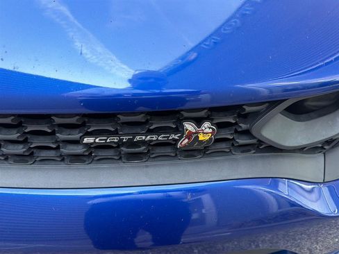 Used 2020 Dodge Charger Scat Pack image 9