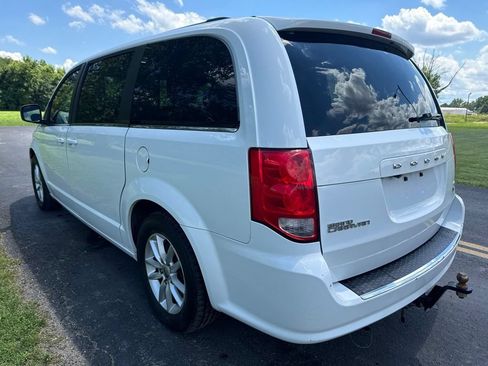 Used 2019 Dodge Grand Caravan SXT FWD image 5