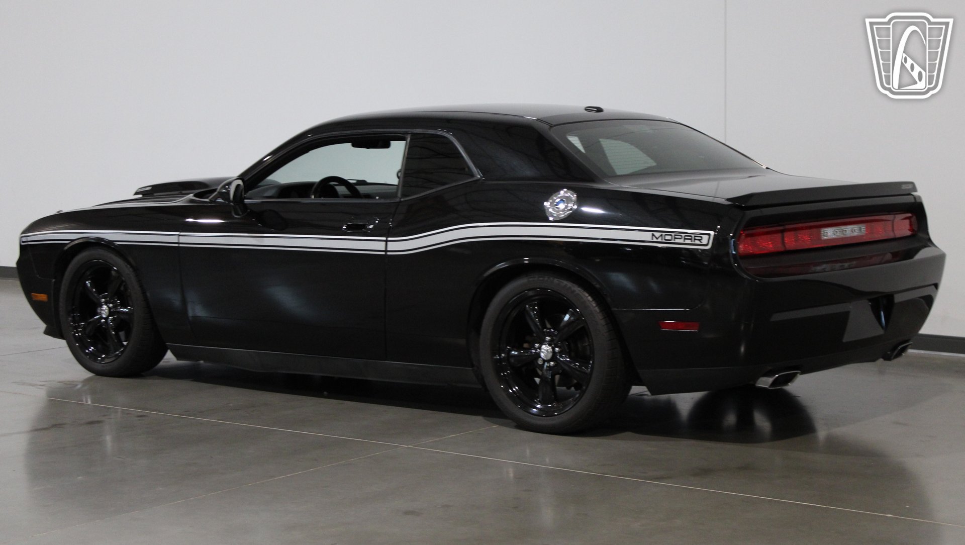 Used 2010 Dodge Challenger R/T w/ Mopar 10 Pkg RWD image 28