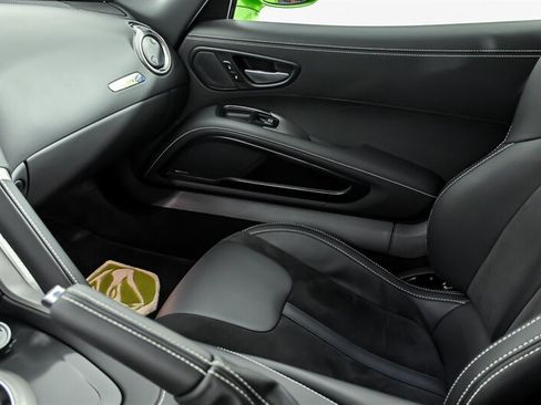 Used 2014 SRT Viper GTS RWD image 32