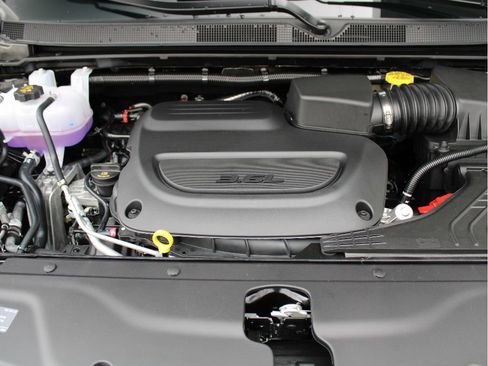 New 2026 Chrysler Pacifica Select image 39