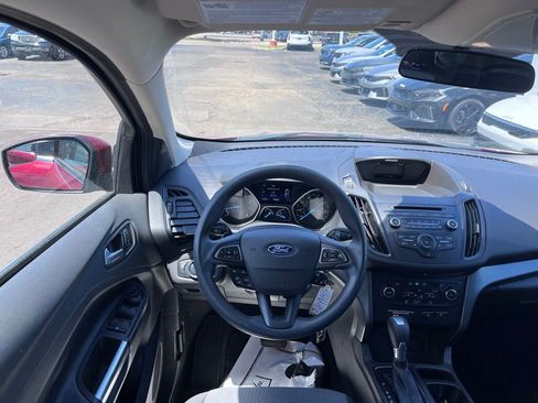 Used 2017 Ford Escape SE AWD/4WD image 18