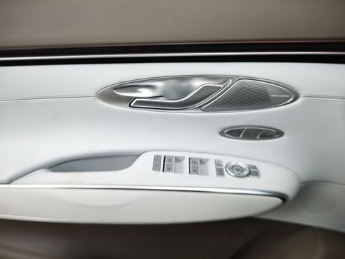 New 2026 Genesis GV70 2.5T Advanced AWD/4WD image 17